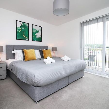 No 43 Stadium Views By Ssw - 2Br, Parking, Sleeps 4, 3Min Walk To Stadium, 10Min Drive To City Centre, Marina And Close To M4 Morriston Zewnętrze zdjęcie