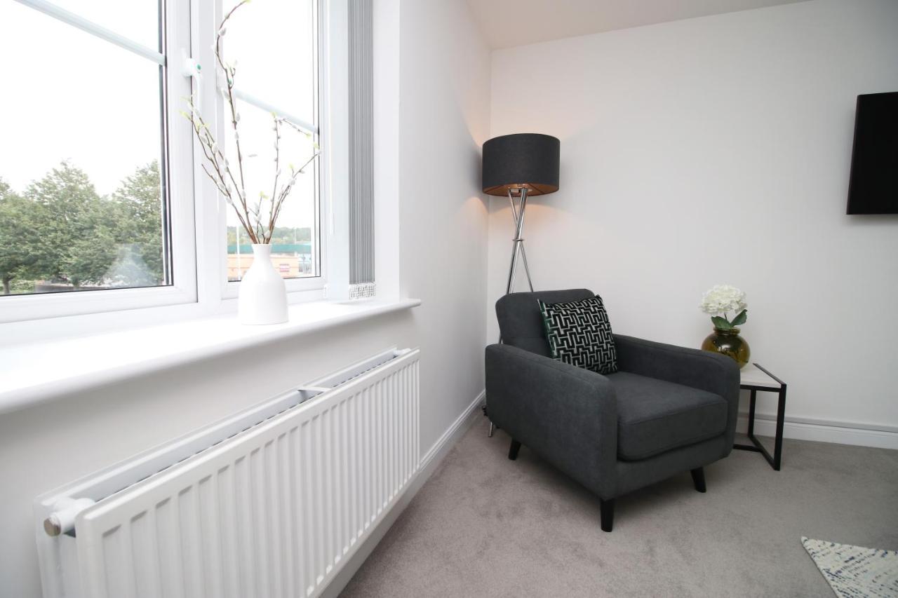 No 43 Stadium Views By Ssw - 2Br, Parking, Sleeps 4, 3Min Walk To Stadium, 10Min Drive To City Centre, Marina And Close To M4 Morriston Zewnętrze zdjęcie