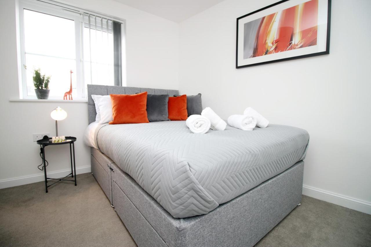 No 43 Stadium Views By Ssw - 2Br, Parking, Sleeps 4, 3Min Walk To Stadium, 10Min Drive To City Centre, Marina And Close To M4 Morriston Zewnętrze zdjęcie