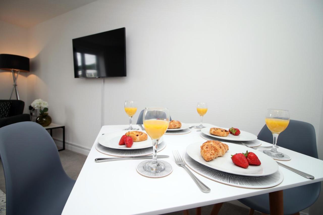 No 43 Stadium Views By Ssw - 2Br, Parking, Sleeps 4, 3Min Walk To Stadium, 10Min Drive To City Centre, Marina And Close To M4 Morriston Zewnętrze zdjęcie