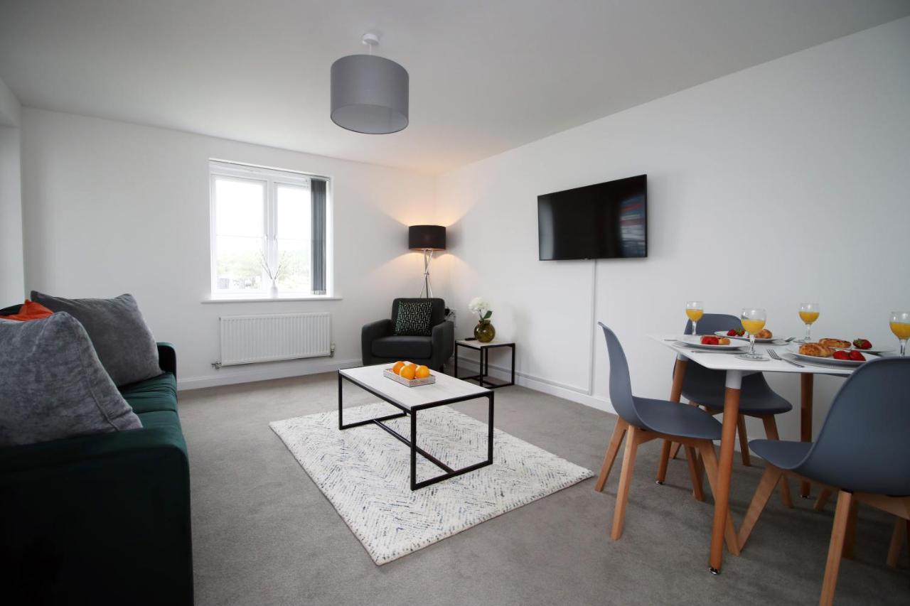 No 43 Stadium Views By Ssw - 2Br, Parking, Sleeps 4, 3Min Walk To Stadium, 10Min Drive To City Centre, Marina And Close To M4 Morriston Zewnętrze zdjęcie