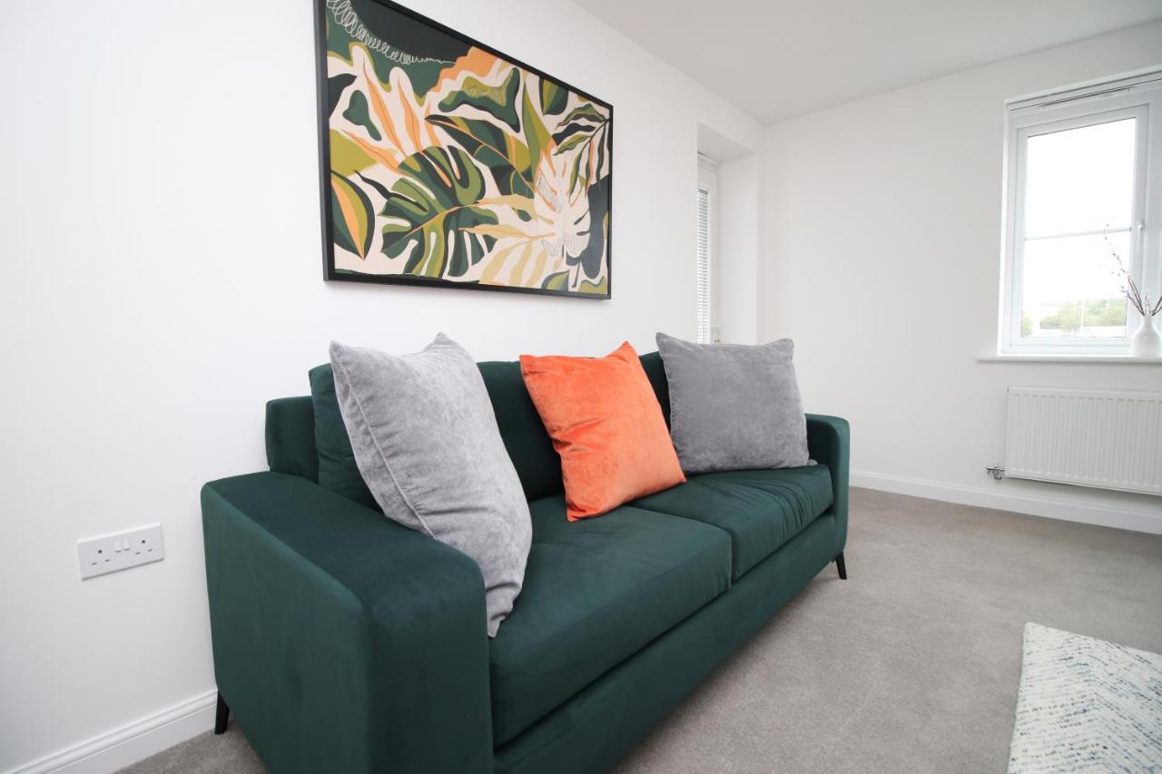 No 43 Stadium Views By Ssw - 2Br, Parking, Sleeps 4, 3Min Walk To Stadium, 10Min Drive To City Centre, Marina And Close To M4 Morriston Zewnętrze zdjęcie