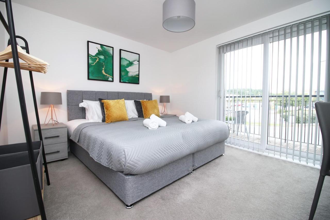 No 43 Stadium Views By Ssw - 2Br, Parking, Sleeps 4, 3Min Walk To Stadium, 10Min Drive To City Centre, Marina And Close To M4 Morriston Zewnętrze zdjęcie