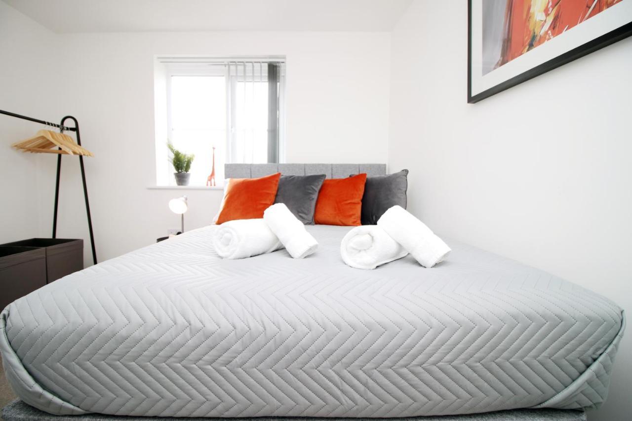 No 43 Stadium Views By Ssw - 2Br, Parking, Sleeps 4, 3Min Walk To Stadium, 10Min Drive To City Centre, Marina And Close To M4 Morriston Zewnętrze zdjęcie